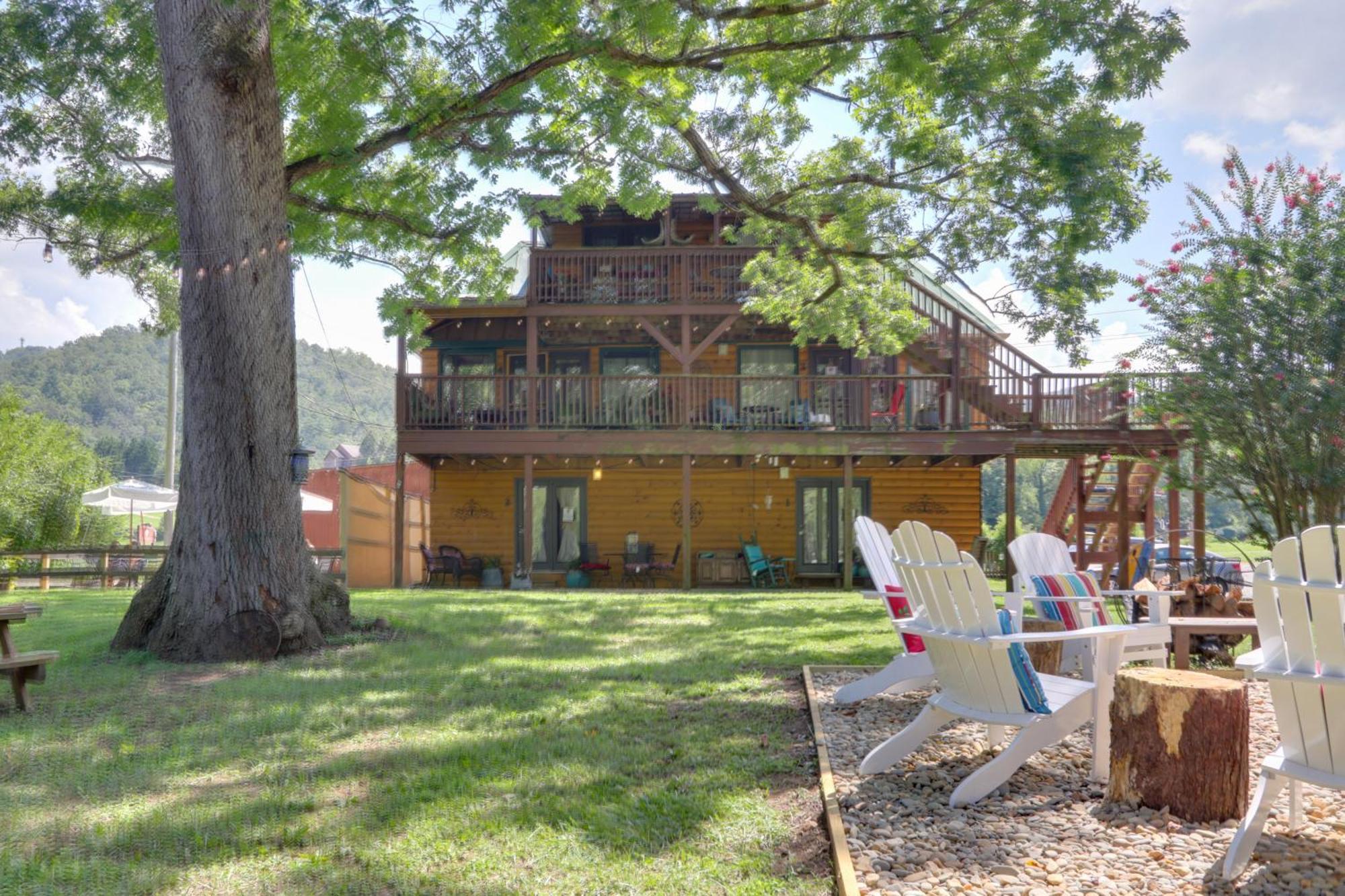 On Little River - 3 Mi To Natl Park! Apartment Townsend