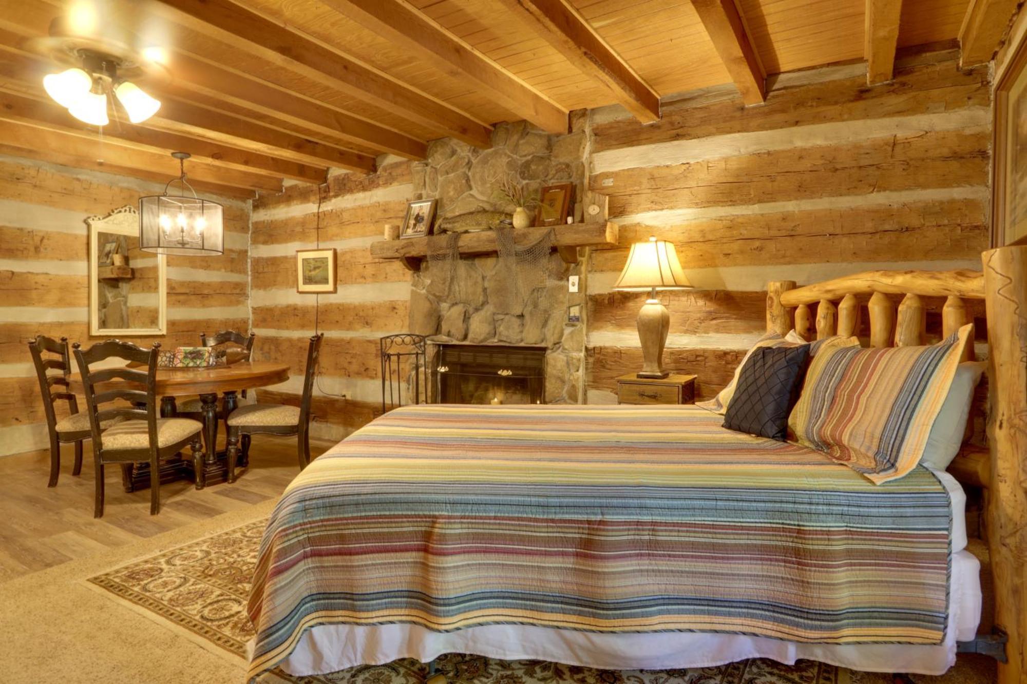 Apartment On Little River - 3 Mi To Natl Park!